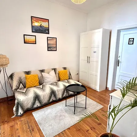 Guest house In Palmira Shared For Surf Lovers Lisbon