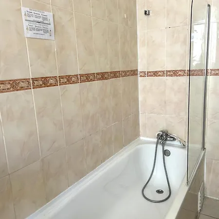 Maison d'hôtes In Palmira Shared For Surf Lovers Lisboa