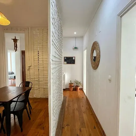 In Palmira Shared For Surf Lovers * Lisbon