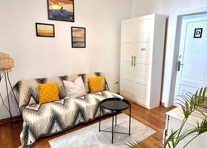 Casa de hóspedes In Palmira Shared For Surf Lovers Lisboa