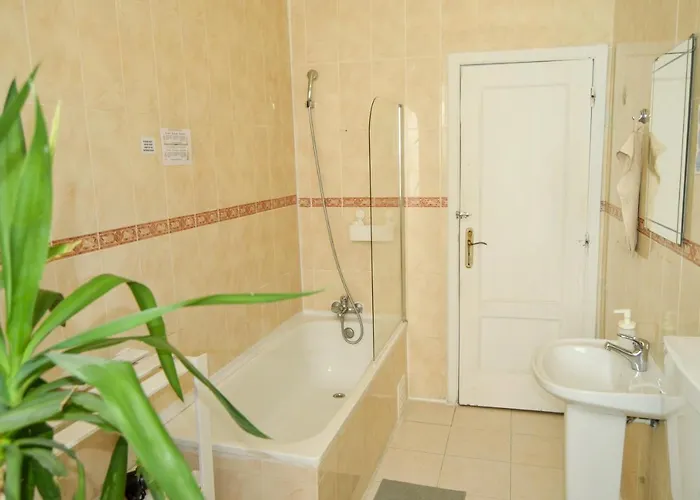 In Palmira Shared For Surf Lovers * Lisbona