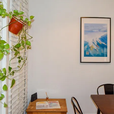 Casa de hóspedes In Palmira Shared For Surf Lovers